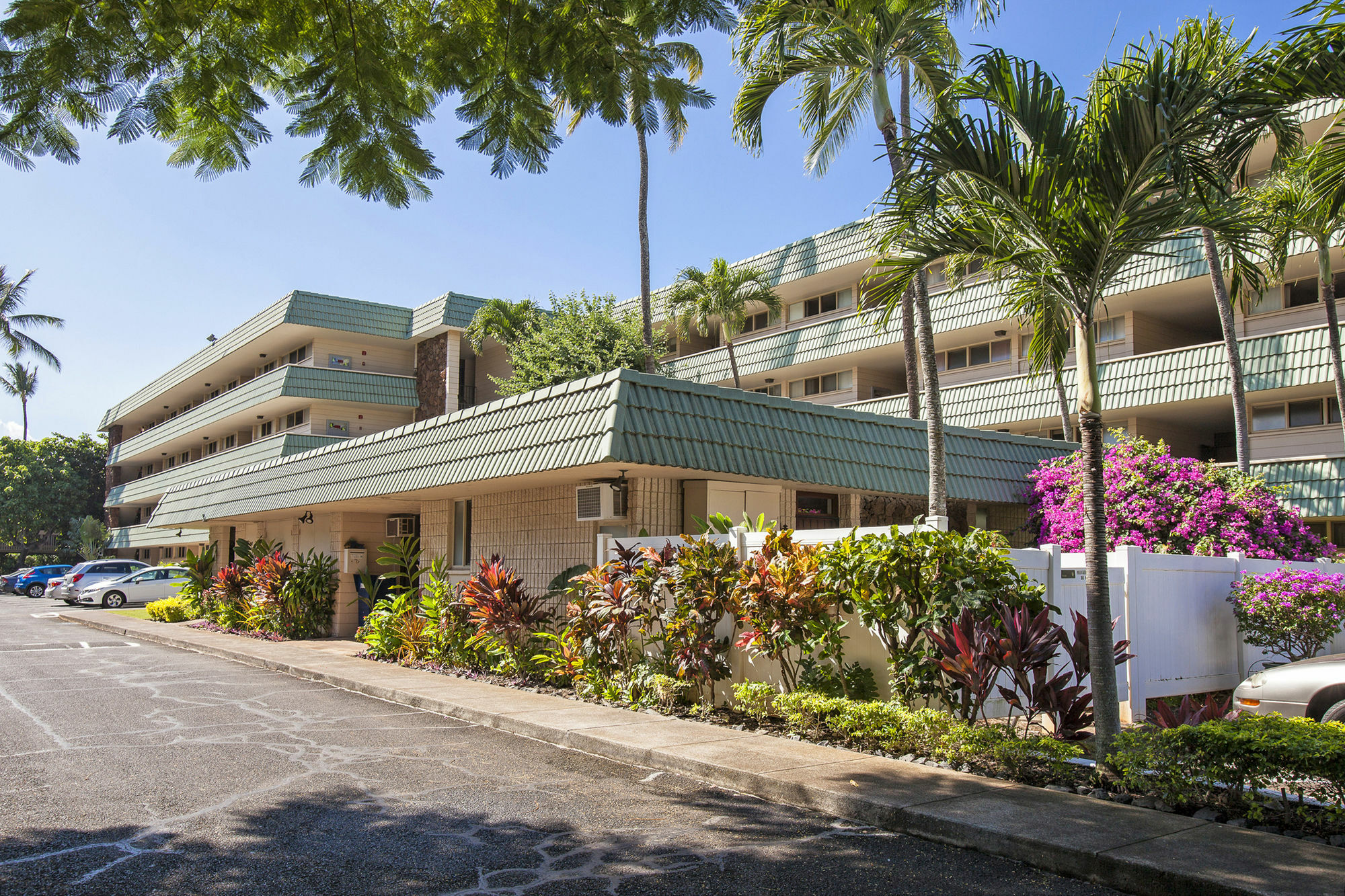 Kahana Reef By Maui Condo And Home Napili-Honokowai Exterior photo